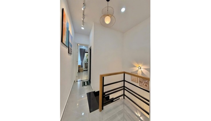 SIÊU ĐẸP - GẦN MẶT TIỀN - NGAY PHAN XÍCH LONG. GIÁ NHỈNH 5TỶ.