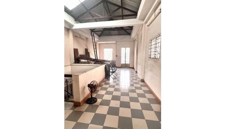 Bán nhà mặt tiền Thăng Long,P4, Tân Bình, ngang 4.8m x 29m, 118m2, chỉ 29 tỷ