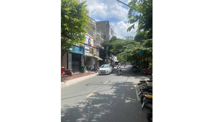 NHÀ CẦN RA GẤP - TÁM DANH - VÀO Ở NGAY - KHU DÂN CƯ ĐÔNG ĐÚC - 48M2 - 3.85 TỎI.