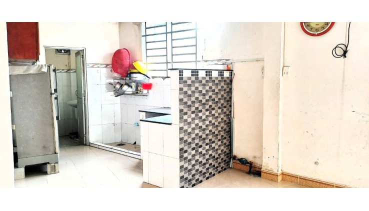 Cho thuê nhà 1T1L 1pn có nội thất hẻm xe tải đường 11 - Linh Xuân