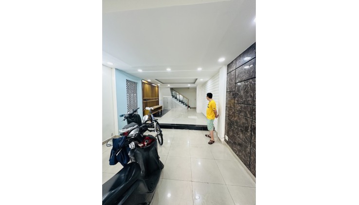 Bán nhà đẹp gần MT Trịnh Đình Trọng quận Tân Phú 4.3 x 16-4 tầng chỉ 5.6 tỷ tl