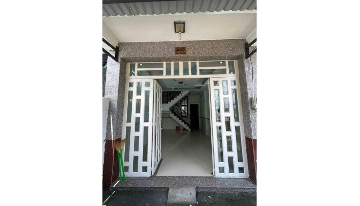 Bán nhà Lưu Hữu Phước ,4 lầu , 4pn nhà đẹp chỉ 4.3 tỷ