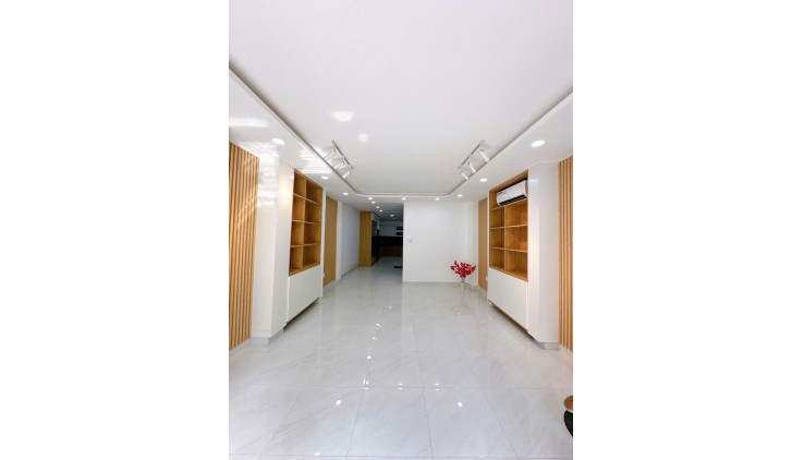 Bán nhà mặt tiền Kinh Doanh Nguyễn Kiệm,P4, Phú Nhuận, ngang 4,5m x 15.5m, chỉ 12.8 tỷ