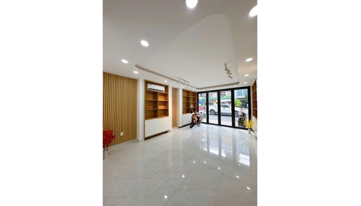 Bán nhà mặt tiền Kinh Doanh Nguyễn Kiệm,P4, Phú Nhuận, ngang 4,5m x 15.5m, chỉ 12.8 tỷ