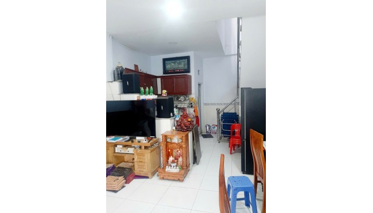Bán Gấp nhà Bờ Bao Tân Thắng đi bộ ra AEON Tân Phú 44m2 ,2 Tầng Nhỉnh 3 tỷ