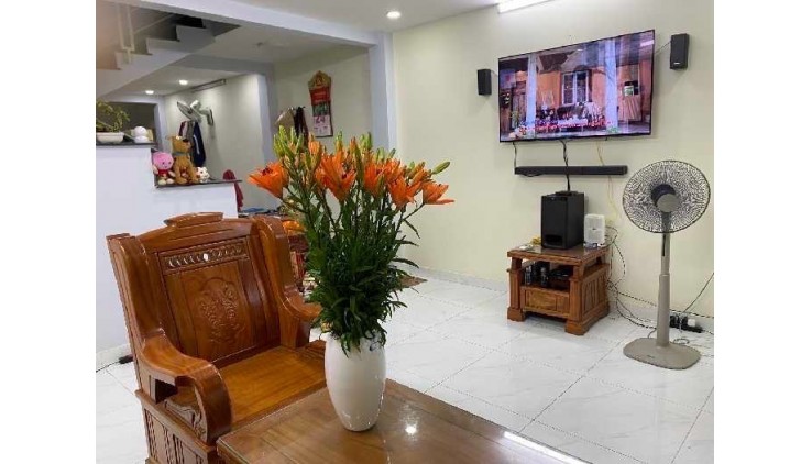 HẺM XE HƠI - 83M2 - TỈNH LỘ 10 - GẦN KHU TÊ N L ỬA - TIỆN ÍCH XUNG QUANH - GIÁ NHỈNH 4 TY - BAO ĐẦU TƯ