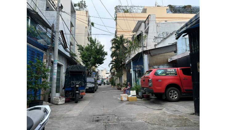 Bán Gấp nhà Phạm Quý ThíchTân Quý Tân Phú gần chợ Tân Hương HXH đỗ cửa 64m2 ,2 Tầng 4 tỷ