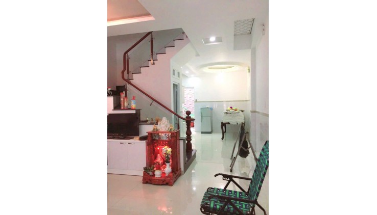 MẶT TIỀN KD, SIÊU ĐỈNH, 4 TẦNG KIÊNG CỐ, Dt 81m2, Cho thuê 216 tr/ 1 năm, chỉ 7.99T