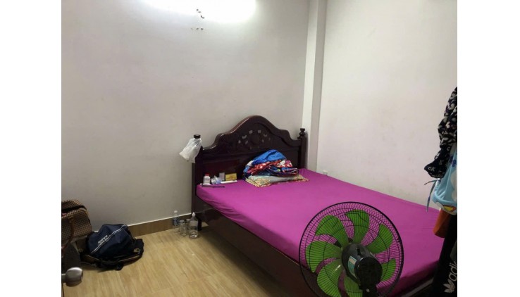 Bán nhà riêng 65m2 Phạm Hùng 3 tầng 3 pn 3 wc phường 4 quận 8 chỉ 6 tỷ 9?