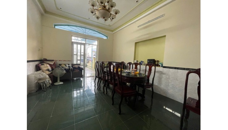 Bán nhà riêng phường 10 quận 8 125m2 Ba Đình 3 tầng 7 pn  chỉ giá 11,5 tỷ