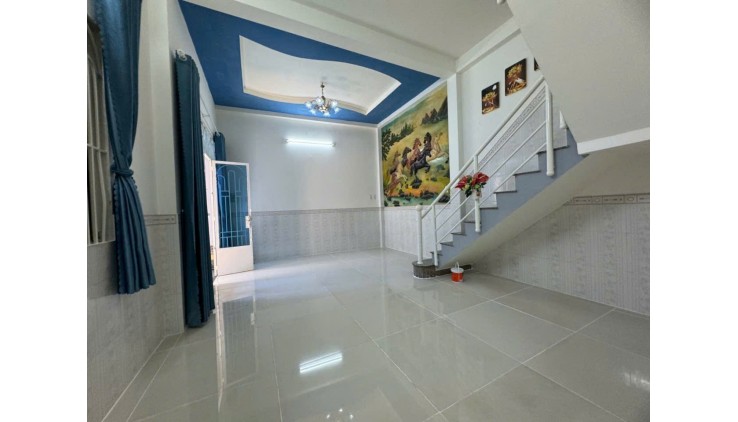 Bán nhà riêng 41m2 3pn 3wc Bông Sao phường 5 quận 8 giá chỉ 3,6 tỷ