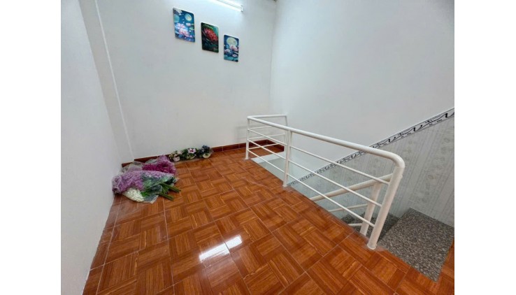 Bán nhà riêng 41m2 3pn 3wc Bông Sao phường 5 quận 8 giá chỉ 3,6 tỷ