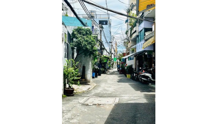 HẺM 6M XE HƠI THÔNG QUẬN 3 ĐƯỜNG TRẦN VĂN ĐANG - 51M2 NGANG KHỦNG 6.5M - CN ĐỦ