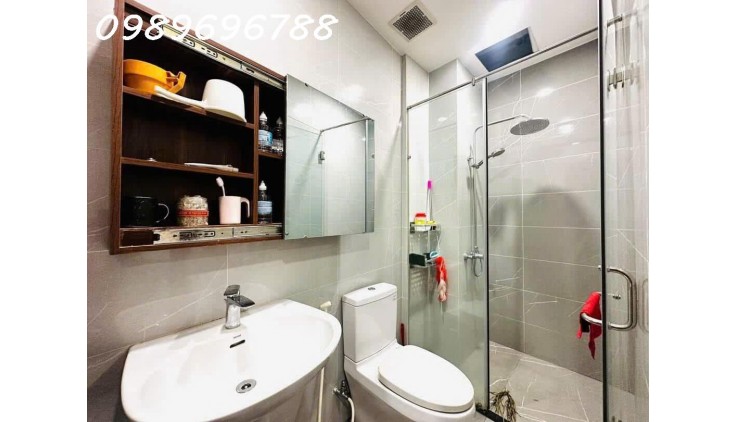 Nhà đẹp Quang Trung gara xe hơi 4 tầng kiên cố sổ hồng đẹp giá thấp hơn thị trường chính chủ kẹt tiền bán rất gấp