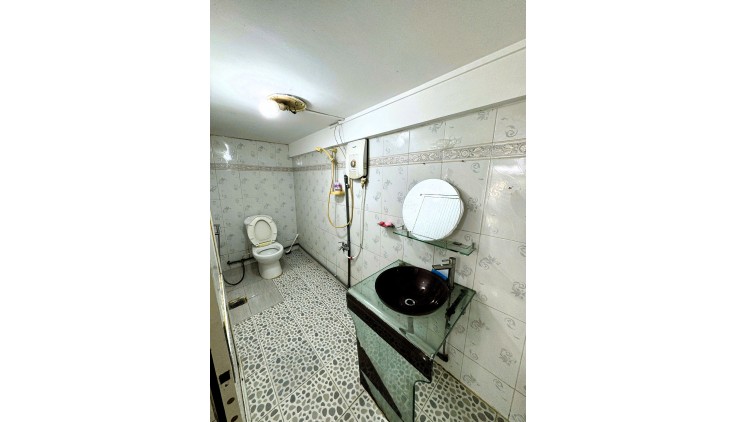 Cho thuê nhà 80m2 2pn có sân để ô tô đường 11 - Trường Thọ