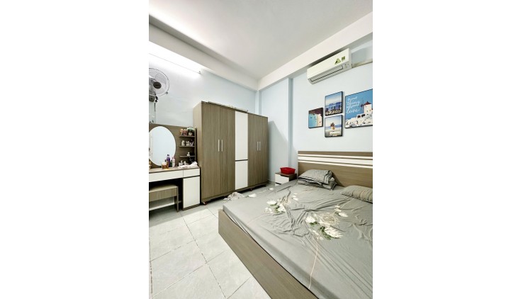 Bán nhà Bình Thạnh, 89m2, 3 tầng, nhỉnh 5 tỷ
