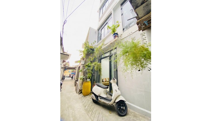 Bán nhà Bình Thạnh, 46m2, 5 tầng, nhỉnh 5 tỷ.