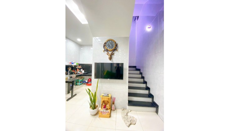 Bán nhà Bình Thạnh, 46m2, 5 tầng, nhỉnh 5 tỷ.