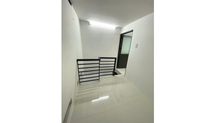 NHÀ ĐẸP - GIÁ TỐT Chính Chủ Cần Bán Nhà Vị Trí Đẹp Tại Hà Huy Giáp. Quận 12 .Hồ Chí Minh