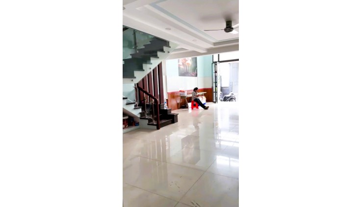 Cho thuê nhà 1T1L 100m2 1pn mặt tiền đường 17 - Hiệp Bình Chánh