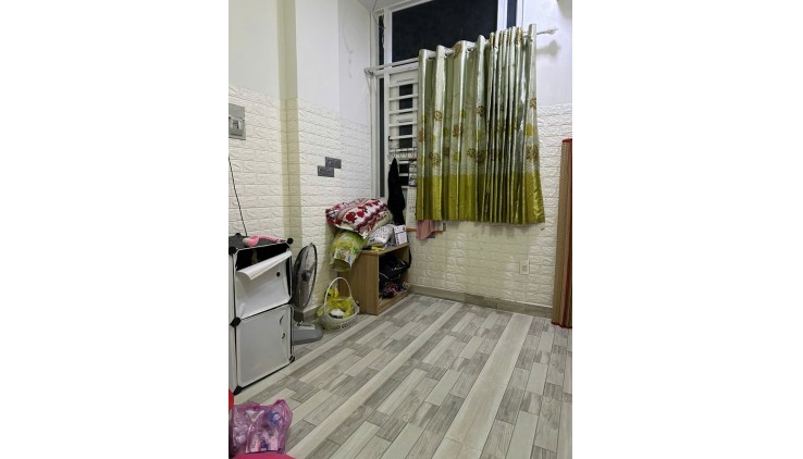 Nhà nhỏ nhưng có võ Đ 26/3 BHH hẻm 6m gần mặt tiền 25m2,4 Tầng đúc BTCT 5 PN Nhỉnh 3 tỷ