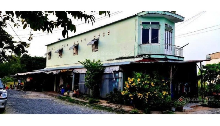 Nhà 2 mặt tiền Quận 12 - Tô Ký - 20x5 sẵn 4 phòng trọ cho thuê 10 triệu/ tháng - Hẻm xe tải