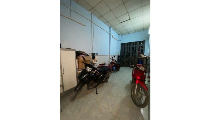 CHO THUÊ NHÀ NGUYÊN CĂN Vị Trí : C7 Đ. Phạm Hùng, Ấp 4, Bình Chánh, Hồ Chí Minh