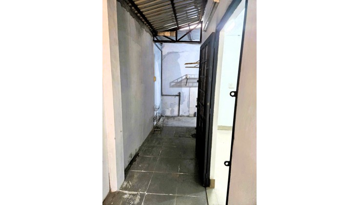 Cho thuê nhà nguyên căn 110m2 2pn đường 11 - Trường Thọ