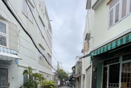 Bán Nhà Bến Phú Lâm, Phường 9, Quận 6. DT 50m2 x 3 tầng (5.3 x 8).
Giá 5.1 tỷ TL.