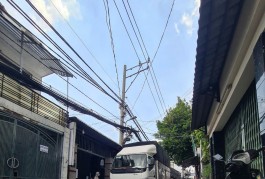 HẺM XE TẢI ĐƯỜNG NGUYỄN THỊ THẬP, P.BÌNH THUẬN, Q.7, 46M², 2 TẦNG, 6,7 TỶ.