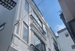 NHÀ MỚI FULL NỘI THẤT 38M 4T - 4 PN - 4 WC - HUỲNH VĂN BÁNH- P17- PHÚ NHUẬN- 6,7 TỶ TL