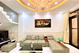 Bán nhà Lý Chính Thắng Quận 3,(4x15m, 4 tầng) HXH chỉ 7.1 tỷ.