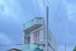 Chỉ cần hơn  2 tỷ xíu là đã sở hữu được căn góc 2 tầng , đường ô tô quay đầu, shr, bhhB, btân.