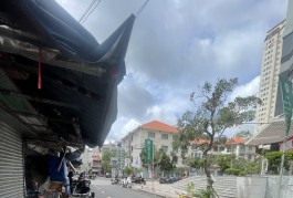 Nhà quận 1 hồ hảo hớn cách 3 căn ra mặt tiền . 4 tầng 32m2 3.8m nở hậu tài lộc . đang cho thuê 20tr/1th