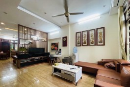 Nhà MT Kinh doanh gần Nguyễn Thị Định, 5x20 , 2 tầng, 3 PN