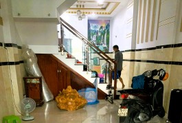 Cho thuê nhà 1T2L 4pn hẻm 6m Quốc Lộ 13 Hiệp Bình Phước