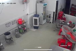 Sang quán tại Địa chỉ: 71 Đặng Chất , Phường 2 , Quận 8, HCM