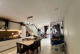 Nhà đẹp Hoàng Hoa Thám,p6, Bình Thạnh,35m2,2 tầng, HXH , 2 PN , full nội thất