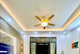 Nhà Thích Quảng Đức,P.6, 39m2,ngang 3.4m, 4 tầng, HXH thông
