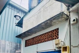DÃY TRỌ 4 PHÒNG - SÁT HẺM XE TẢI - SẴN DÒNG TIỀN - 68M NHỈNH 4 TỶ XÍU TL