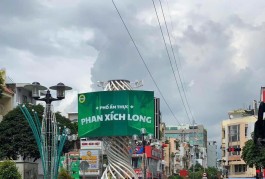 Nhà mặt tiền gần phố ẩm thực Phan Xích Long PN ngang 4.6m 5 lầu KD đỉnh 60m2 chỉ 9.6 tỷ.