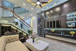 ***Bán nhà phường 4 Tân Bình, mặt tiền Hiệp Nhất (5,5*25) 125 triệu/m2