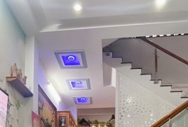 NHÀ NGANG LỚN - GIÁP TÂN PHÚ - 121M2 - 4 TẦNG HXH - 7 TỶ 7 TL