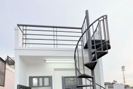 Sát mặt tiền hẻm xe hơi Q4
Ngang 6 Dài 3,65m 
Đúc bê tông 4 tấm 
GIẢM NGAY 350 TRIỆU 

HƠN 2,7 TỶ Q4