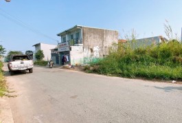 Bán gấp lô đất khu phân lô gần Liên Phường , KCN cao - 86m2- Ngang 6m- đường 8m-sẵn sổ