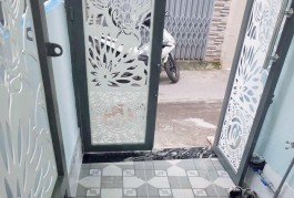 Căn góc 2mặt tiền Q4
Hẻm thông thoáng 1.99 tỷ