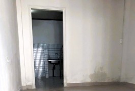 Cho thuê nhà 1T1L 1pn có nội thất hẻm xe tải đường 11 - Linh Xuân