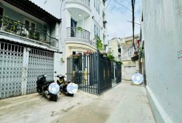 Bán nhà Gò Vấp, 59m2, 4 tầng, chỉ 6.99 tỷ.