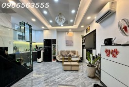 NHÀ ĐẸP- Bán nhà Bến Vân Đồn - Quận 4- 2 lầu , 2 Phòng Ngủ-full nội thất - gía chỉ 4 tỷ tl