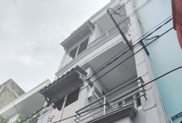 Nhỏ nhưng có võ Đỗ Nhuận Tân Phú hẻm 1 sẹc gần mặt tiền 24m2 ,4 Tầng Nhỉnh 3 tỷ
